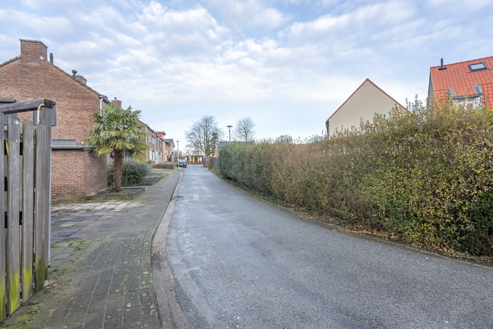 Foto 16 van Wolfshoofdplein 48