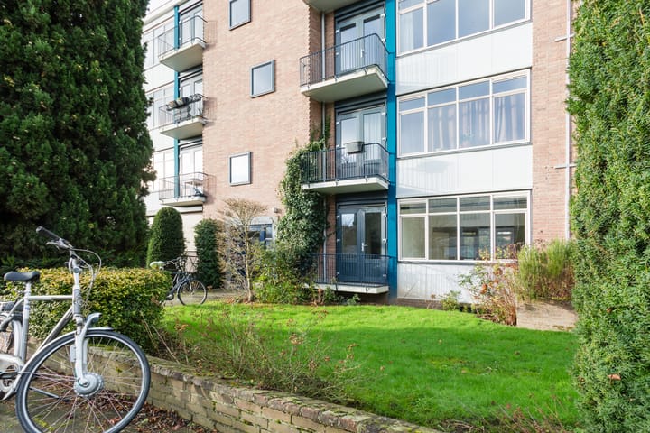 Foto 1 van Molukkenstraat 68