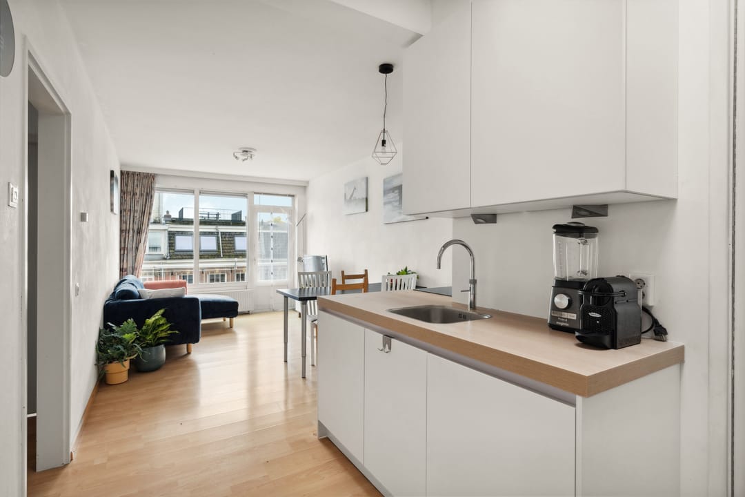 Foto 2 van Burmanstraat 18-4