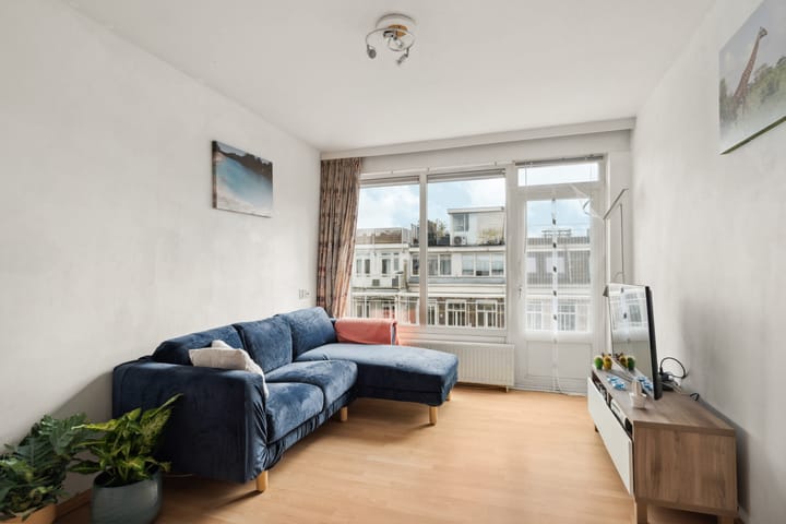 Foto 9 van Burmanstraat 18-4