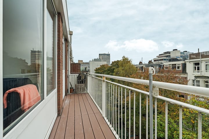 Foto 20 van Burmanstraat 18-4