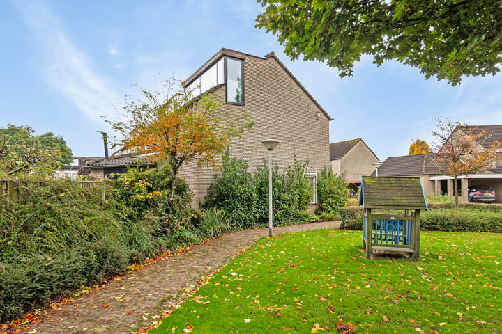 Foto 50 van Acacia 85