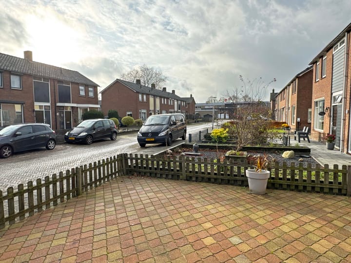 Foto 3 van van Limburg Stirumstraat 13