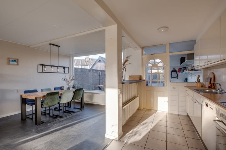 Foto 8 van Mezenlaan 104