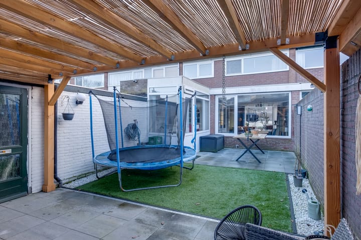 Foto 25 van Mezenlaan 104