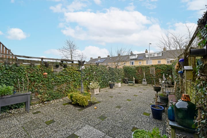 Foto 11 van Roelofsstraat 58