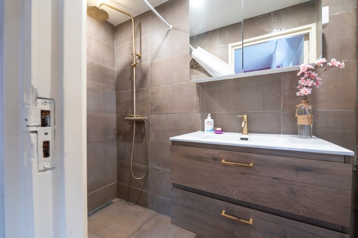 Photo 27 of Celsiusstraat 21