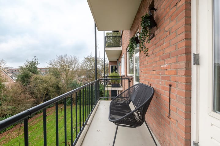 Photo 35 of Celsiusstraat 21