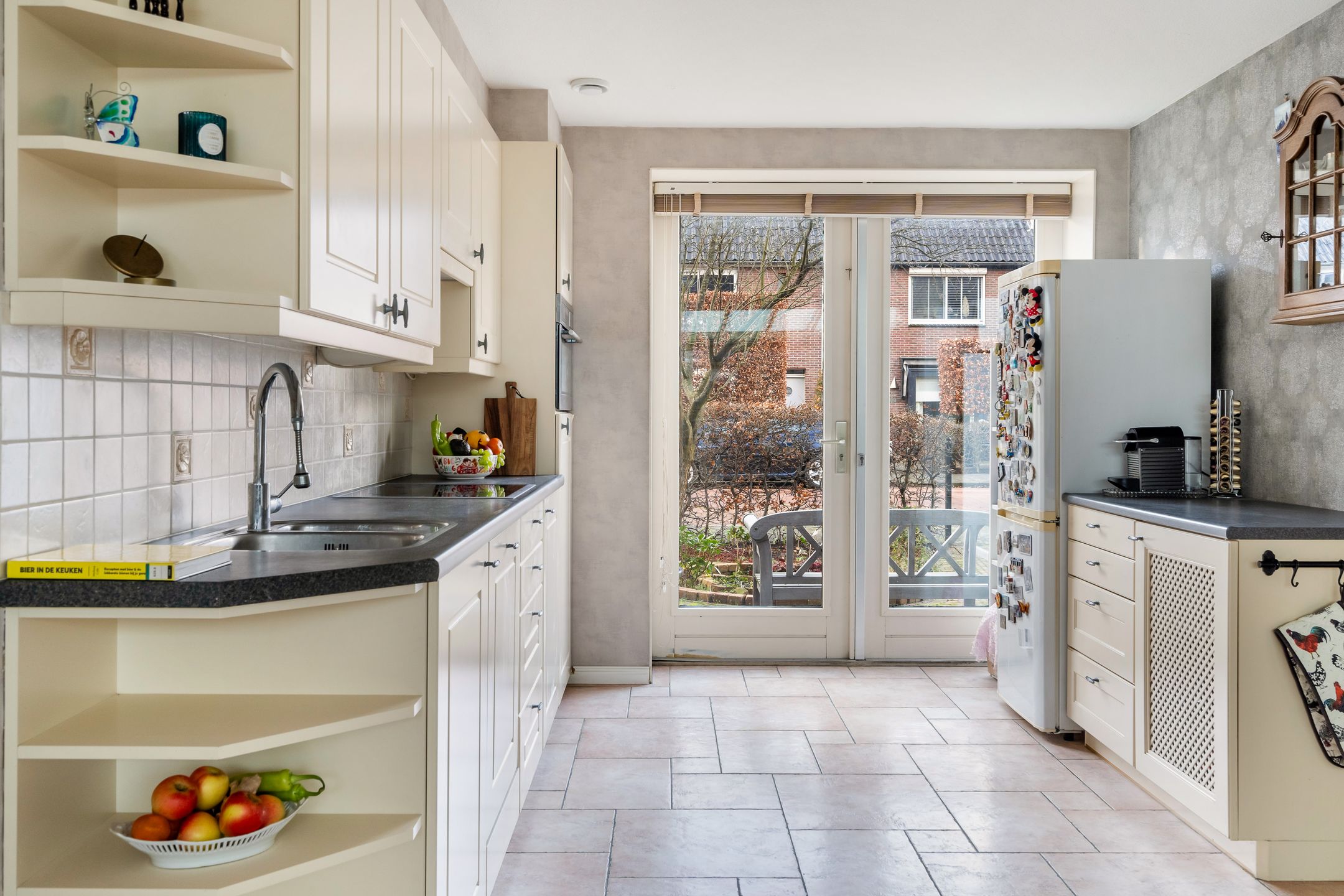 Foto 12 van Bart van der Leckstraat 10