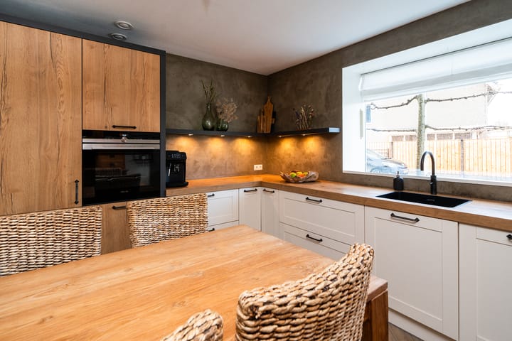 Photo 9 of Leeuwenhorst 2