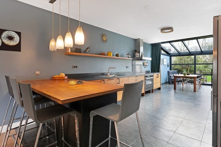 Foto 4 van Walraven van Hallstraat 20