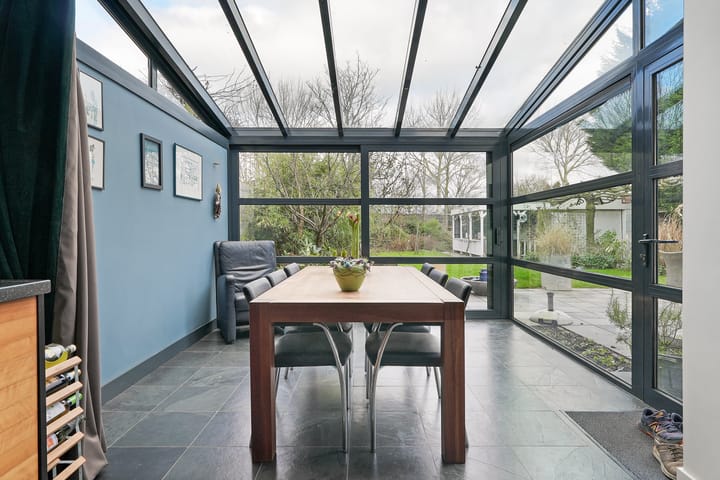 Foto 15 van Walraven van Hallstraat 20