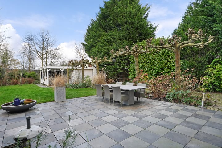 Foto 29 van Walraven van Hallstraat 20