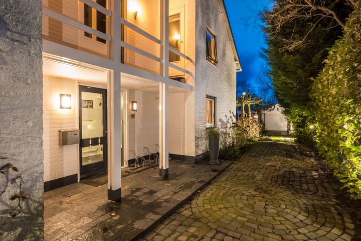 Foto 37 van Walraven van Hallstraat 20