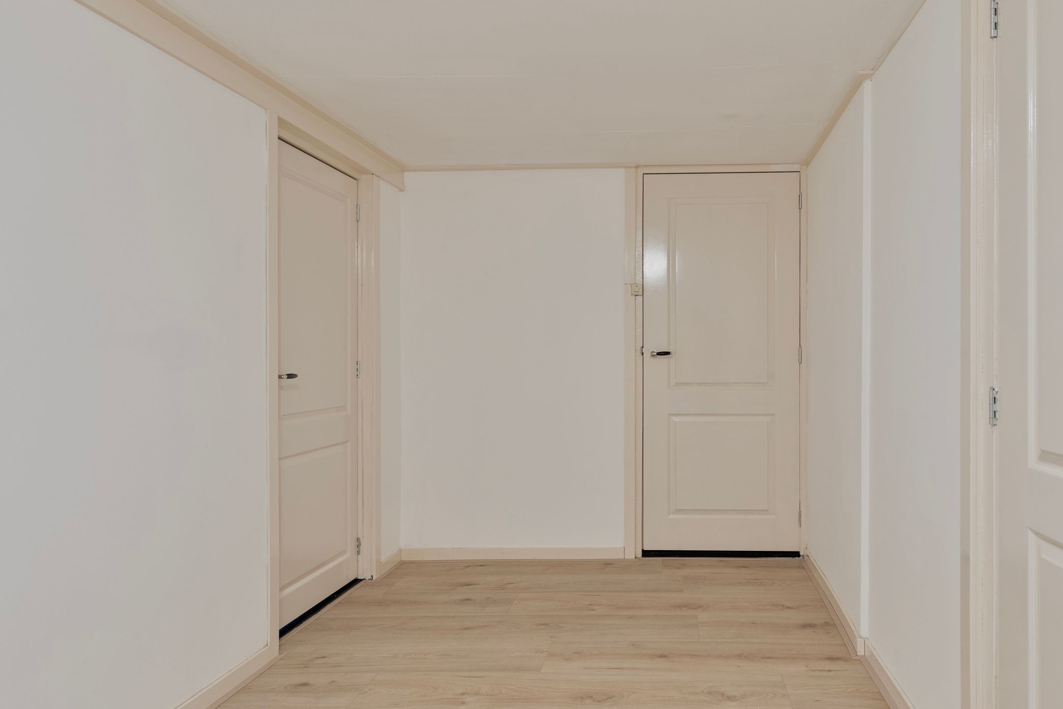 Photo 21 of Godevaert Montensstraat 53-A