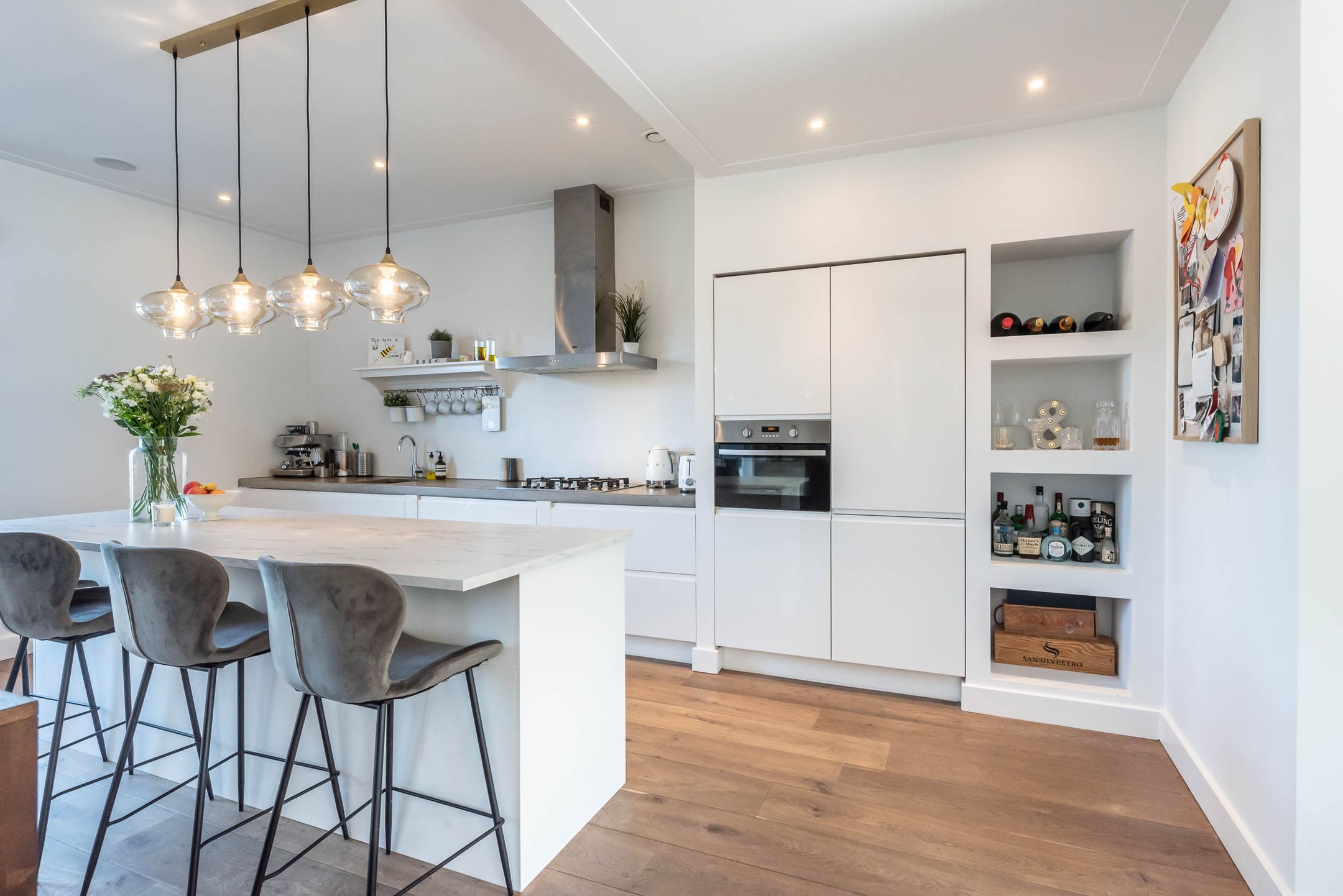 Foto 12 van Van Tuyll van Serooskerkenplein 34-3