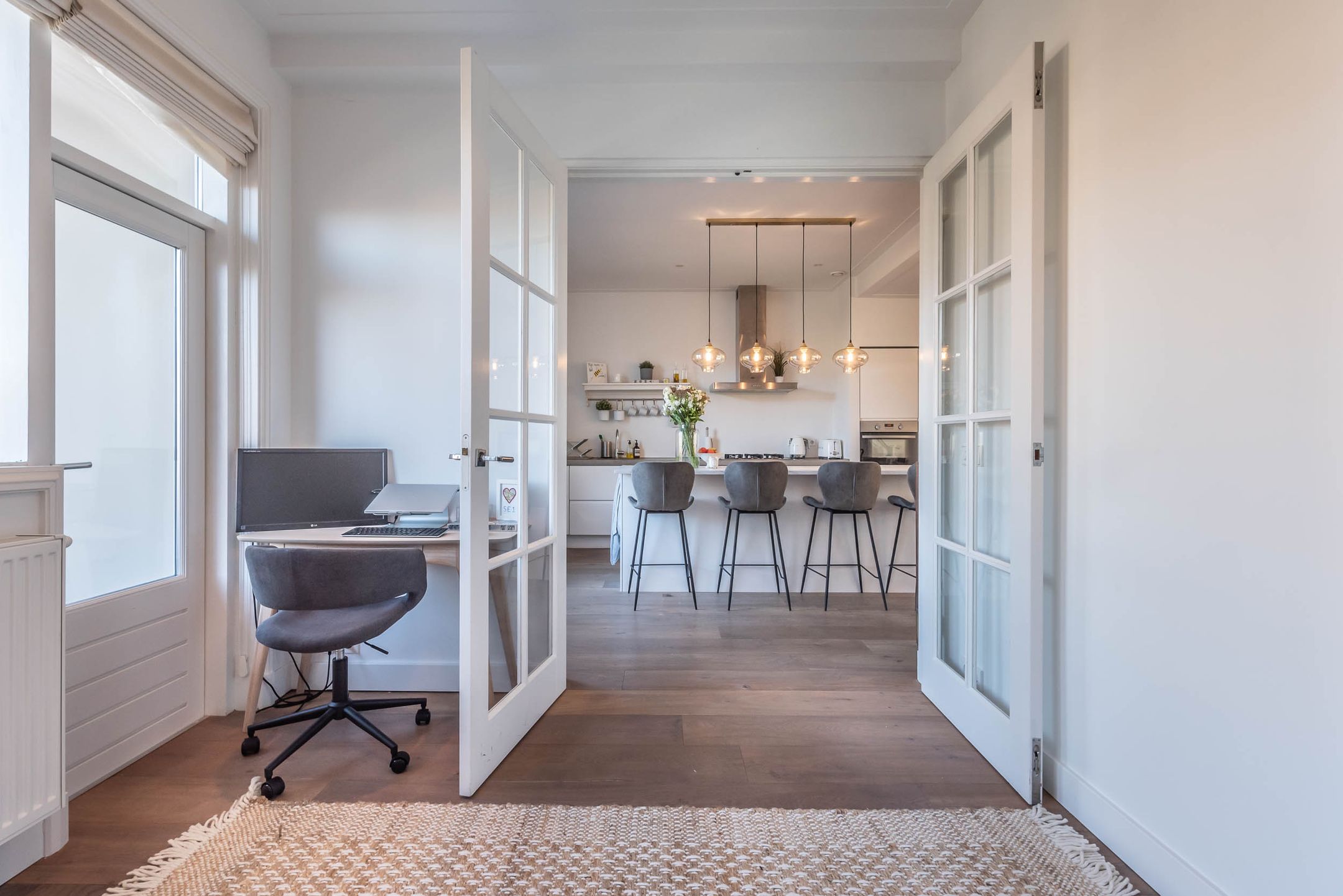 Foto 21 van Van Tuyll van Serooskerkenplein 34-3