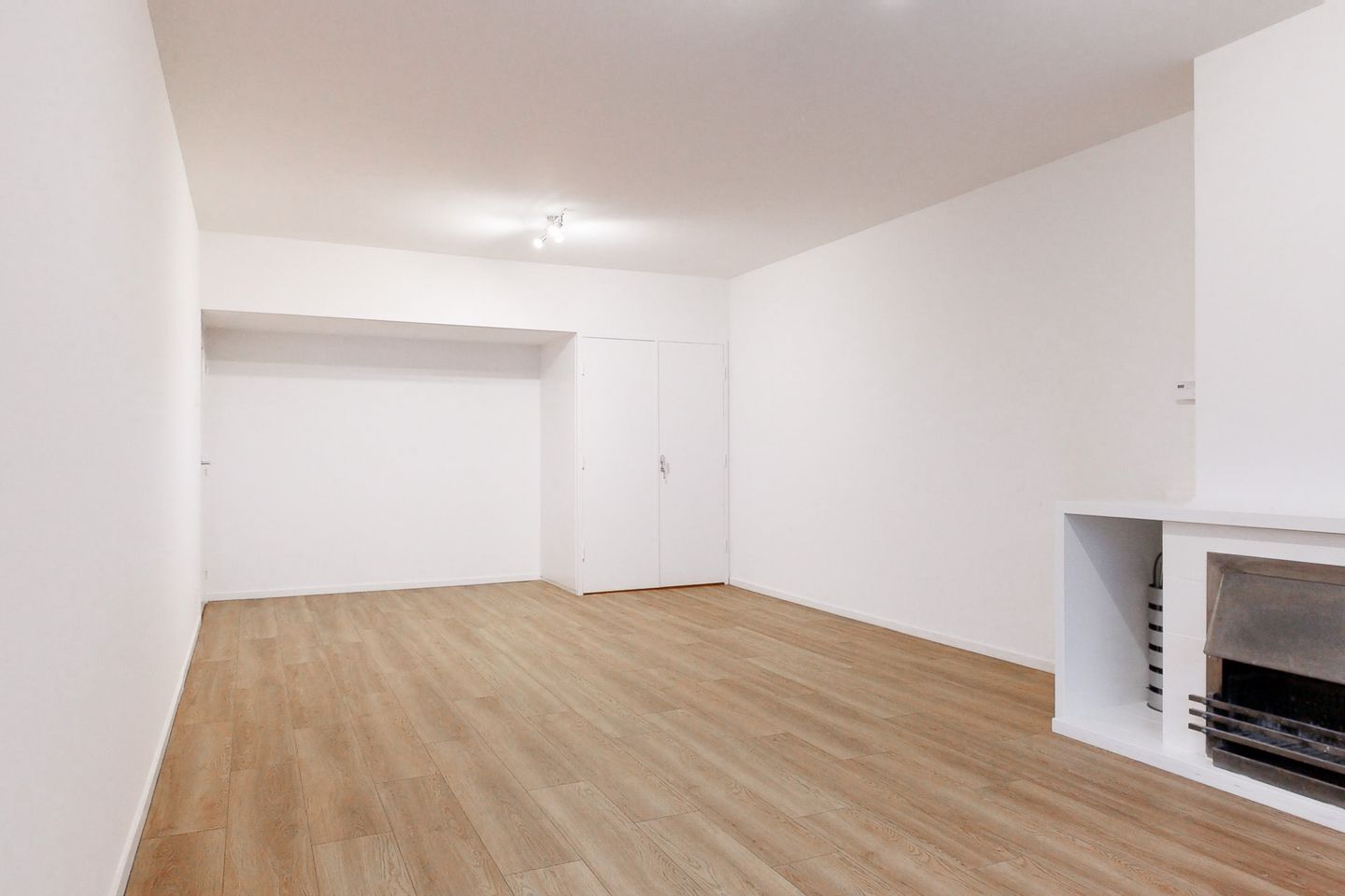 Photo 5 of Suzannaland 592