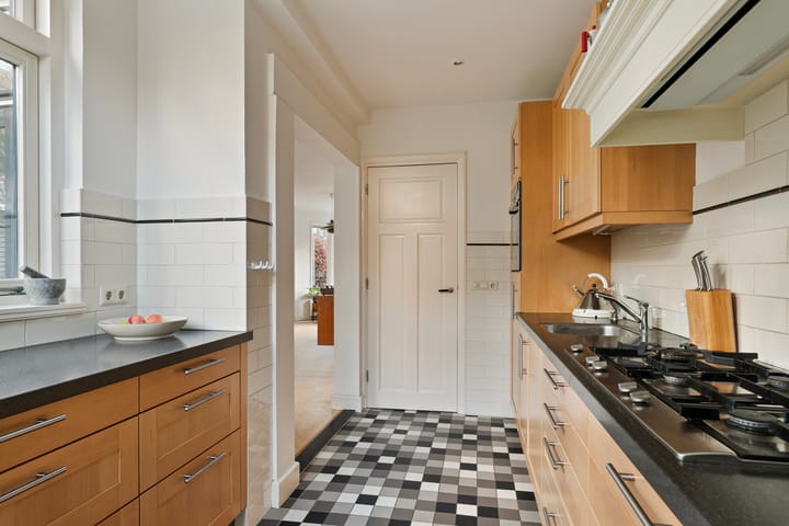 Foto 12 van Thomas van Kempenstraat 7