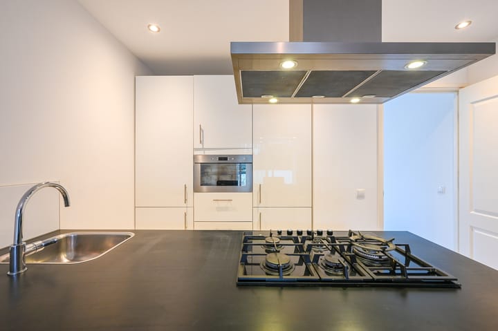 Foto 10 van Madeliefstraat 51-B