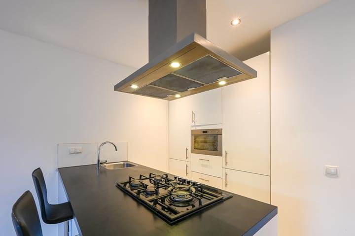 Foto 11 van Madeliefstraat 51-B