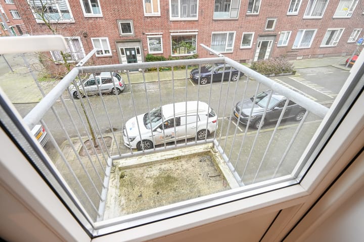 Foto 26 van Madeliefstraat 51-B