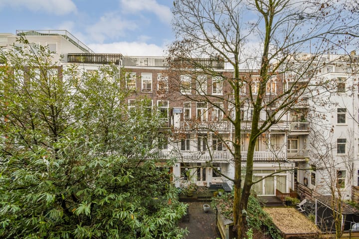 Foto 9 van Brederodestraat 25-2