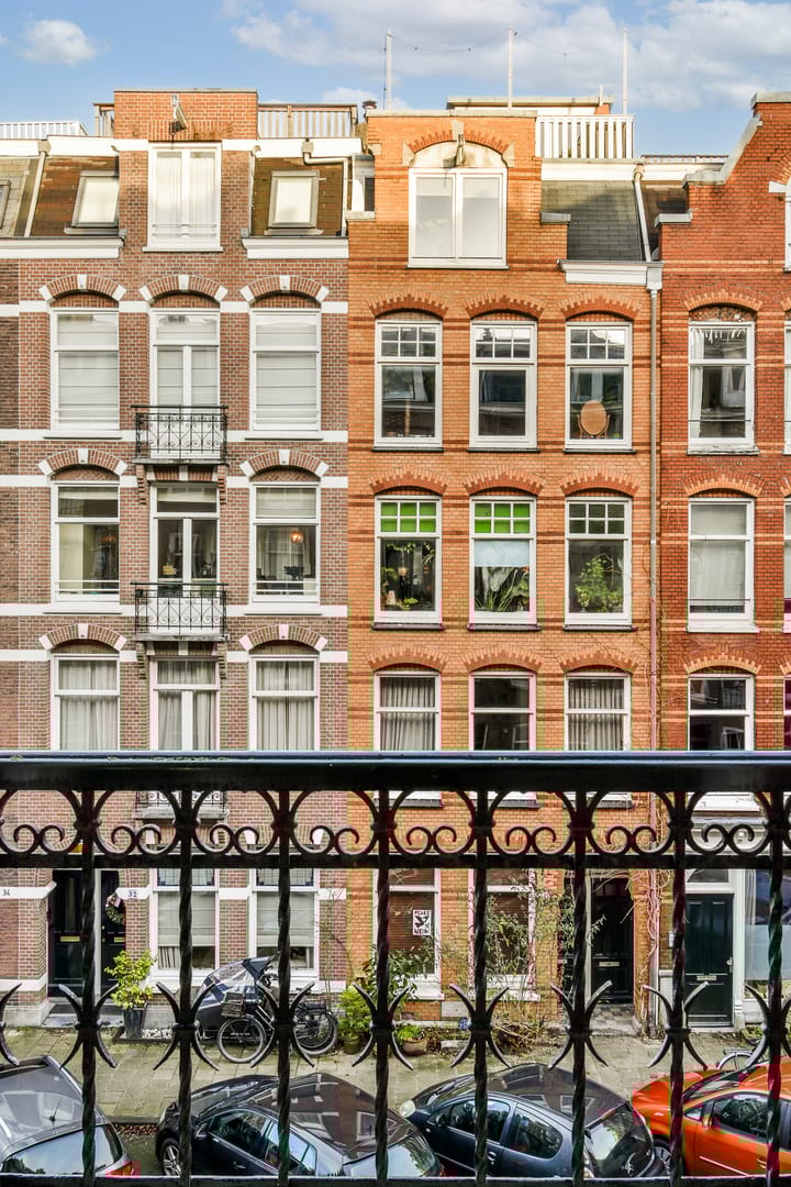 Foto 15 van Brederodestraat 25-2