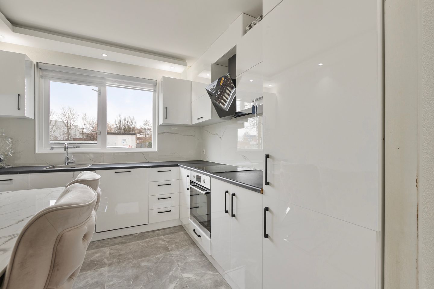 Foto 10 van Nieuwendamstraat 11