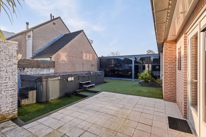 Foto 32 van Calsstraat 118