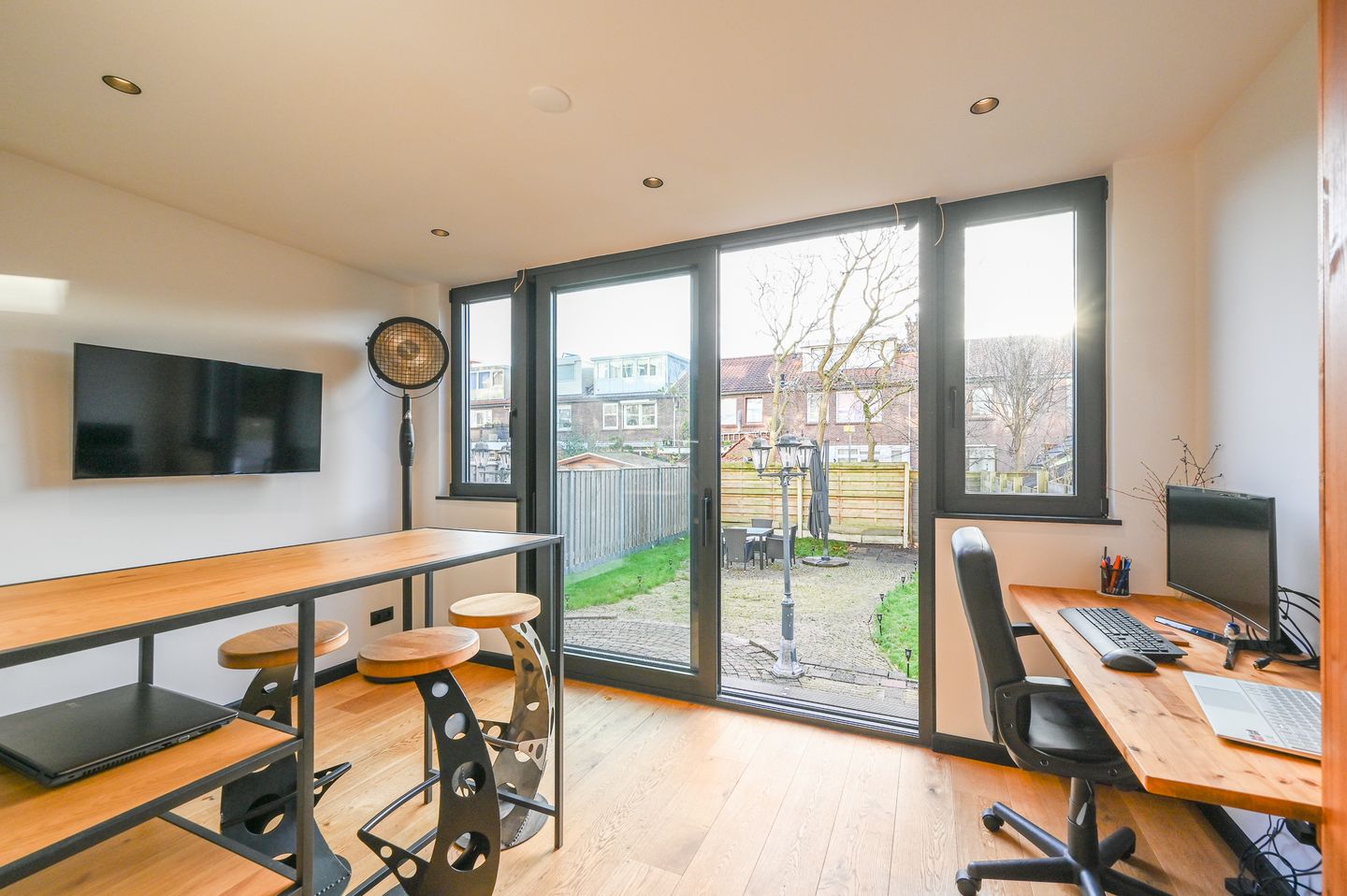 Foto 25 van Veenendaalkade 58