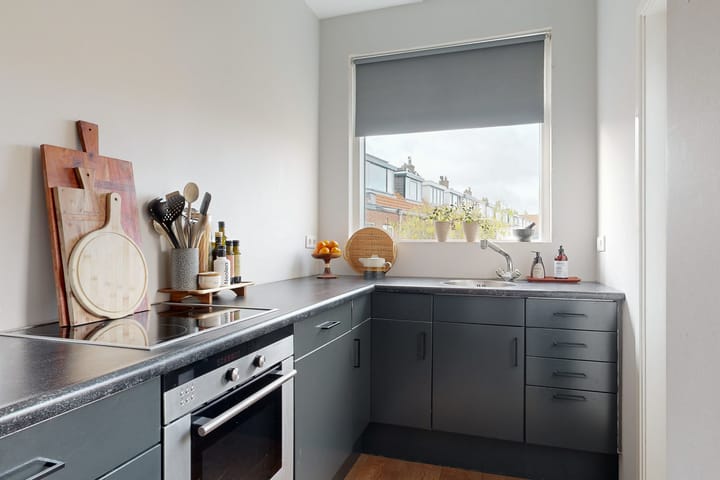 Foto 12 van Van 't Hoffstraat 3-A