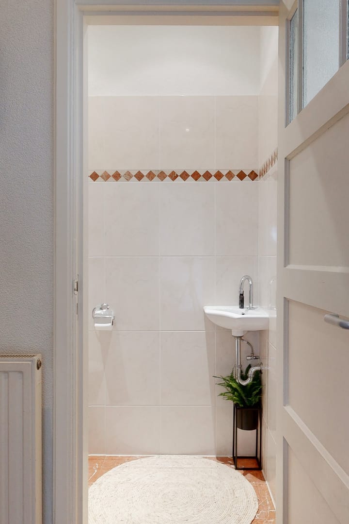 Foto 14 van Van 't Hoffstraat 3-A