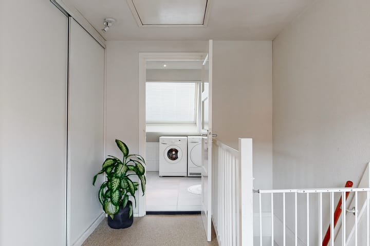 Foto 16 van Van 't Hoffstraat 3-A