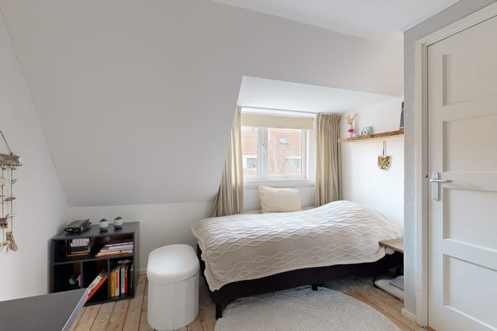 Foto 25 van Van 't Hoffstraat 3-A