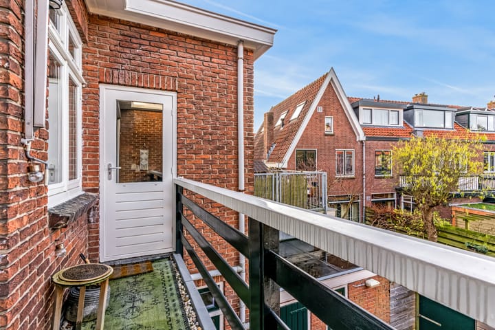 Foto 27 van Van 't Hoffstraat 3-A