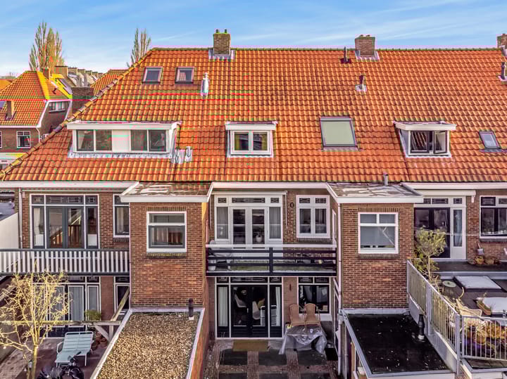 Foto 30 van Van 't Hoffstraat 3-A