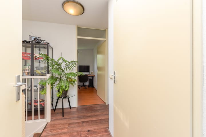 Foto 32 van Hooghalenstraat 18