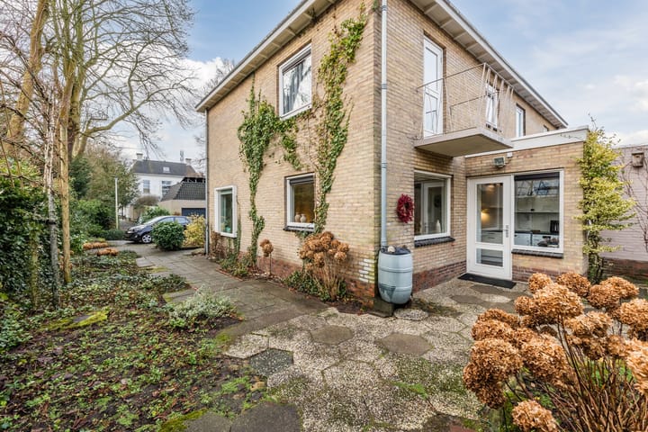 Foto 26 van Prinses Irenestraat 11