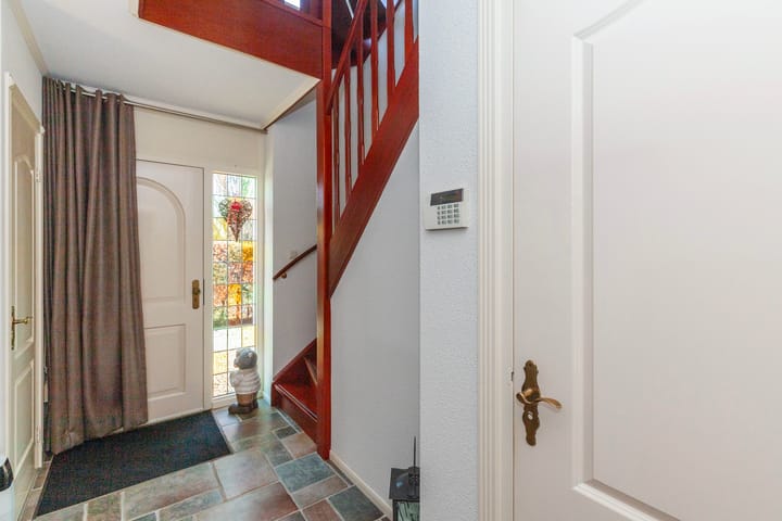 Photo 5 of Westeinde 74