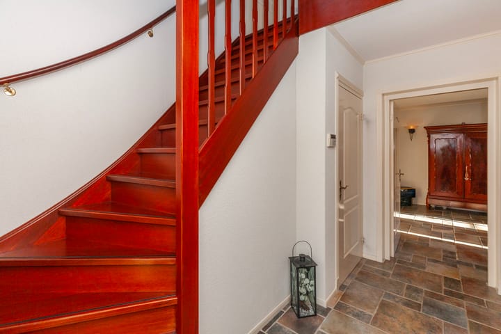 Photo 6 of Westeinde 74