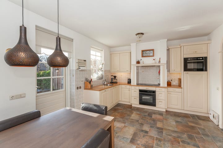 Photo 14 of Westeinde 74