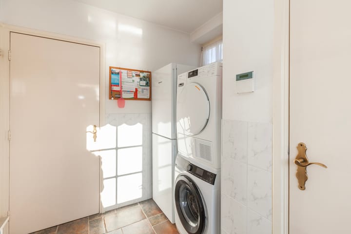 Photo 18 of Westeinde 74