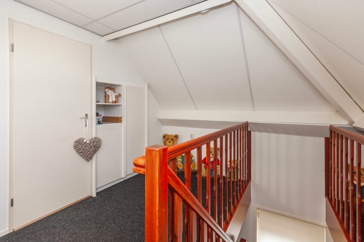 Photo 32 of Westeinde 74