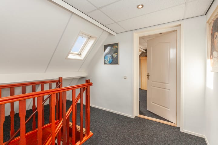 Photo 33 of Westeinde 74