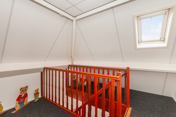 Photo 34 of Westeinde 74