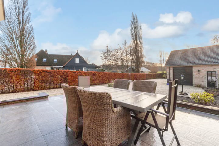 Photo 40 of Westeinde 74