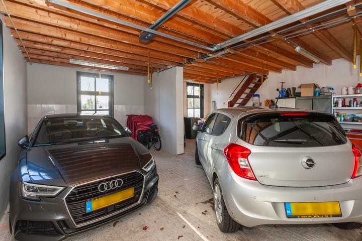 Photo 45 of Westeinde 74