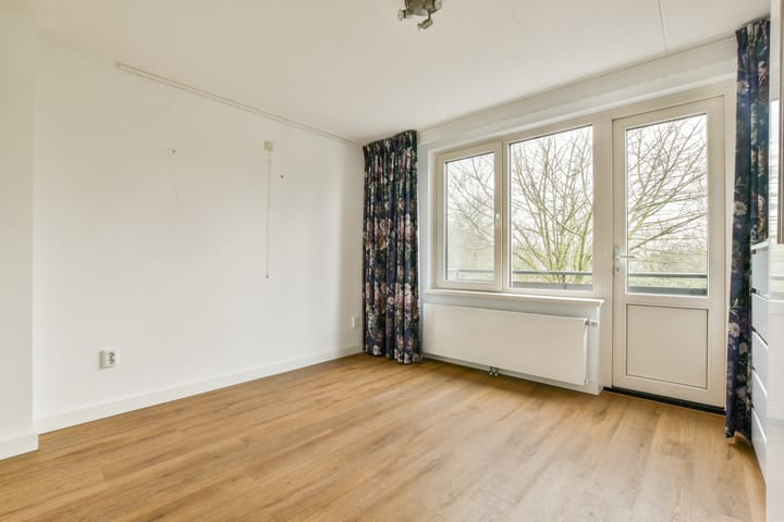 Photo 16 of Voorburgstraat 9