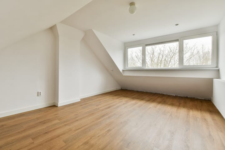 Photo 23 of Voorburgstraat 9